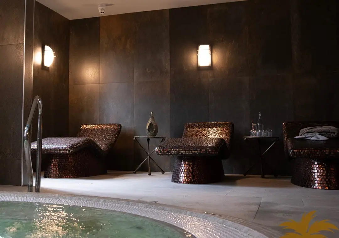 The jacuzzi in the thermal suite